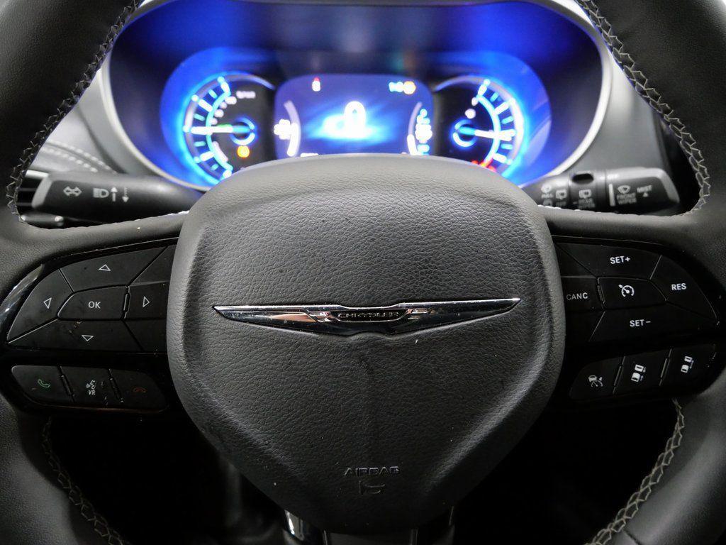 used 2024 Chrysler Pacifica Hybrid car, priced at $29,300