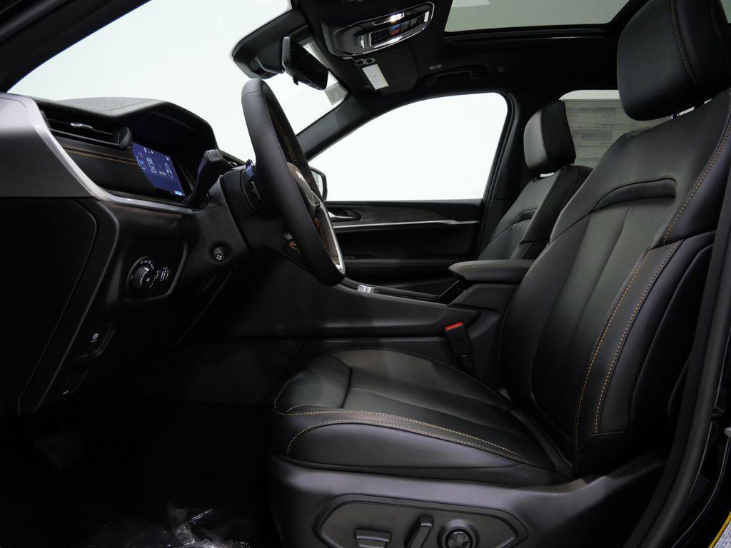 new 2026 Jeep Grand Cherokee car, priced at $44,714