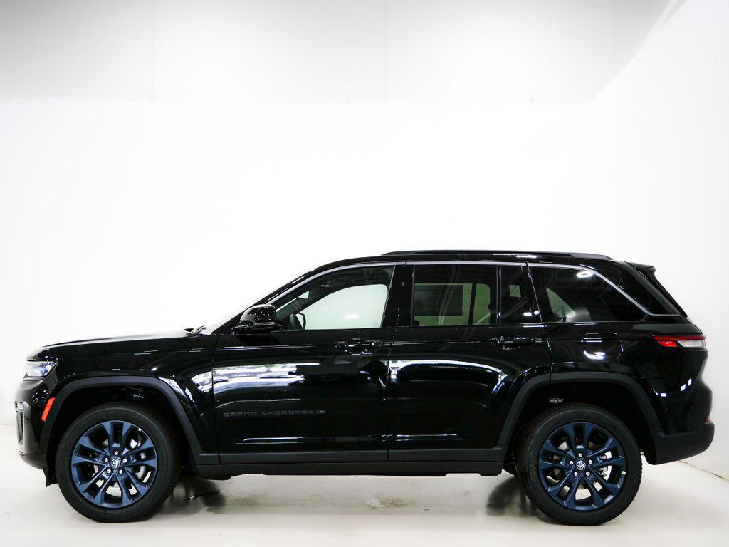 new 2026 Jeep Grand Cherokee car, priced at $44,714