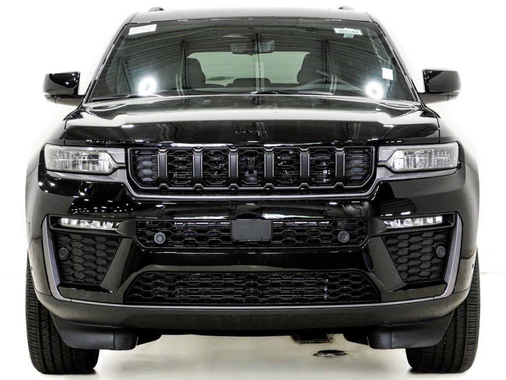 new 2026 Jeep Grand Cherokee car, priced at $44,714