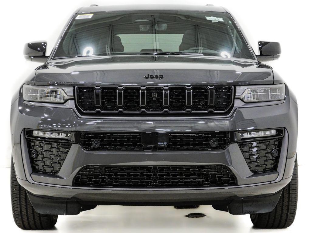 new 2026 Jeep Grand Cherokee car, priced at $47,214