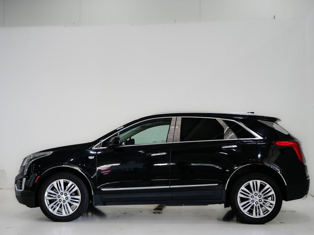 2019 Stellar Black Metallic Cadillac XT5