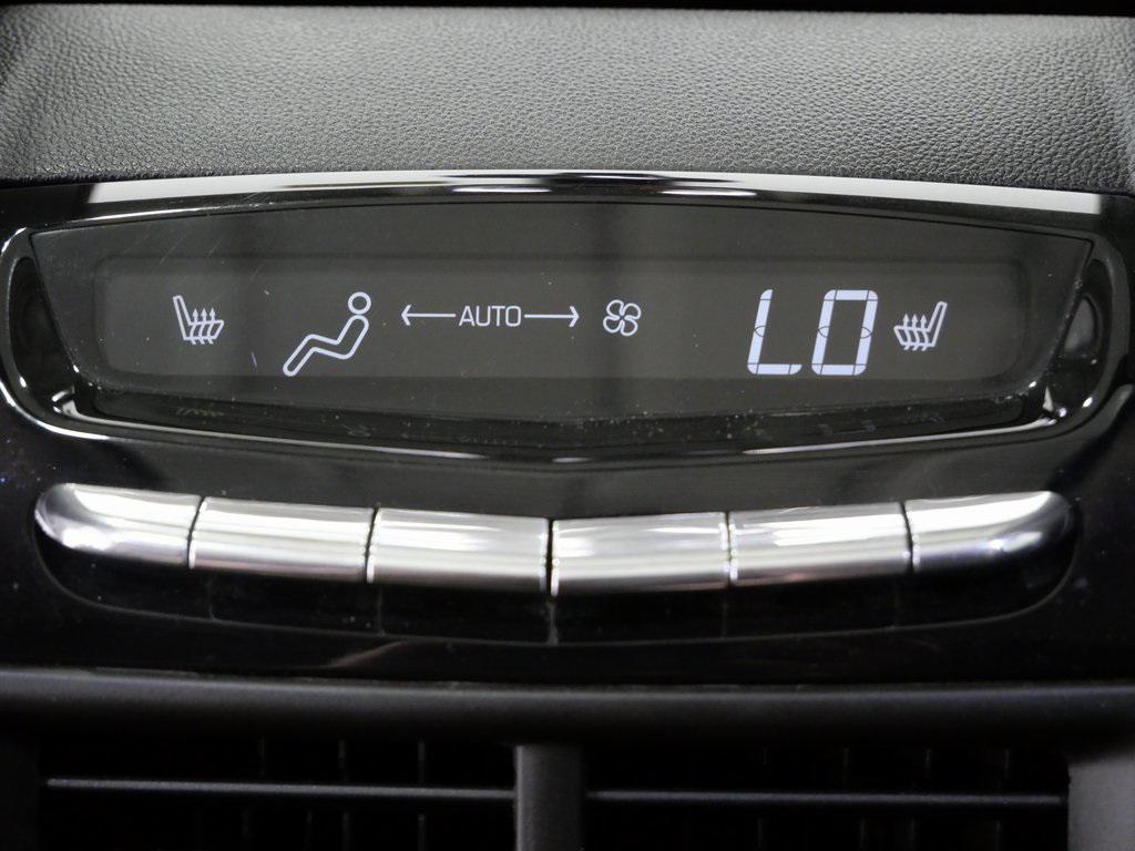 2019 Stellar Black Metallic Cadillac XT5