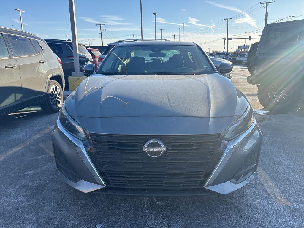 used 2023 Nissan Altima car