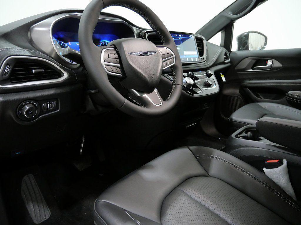 new 2026 Chrysler Pacifica car, priced at $45,650
