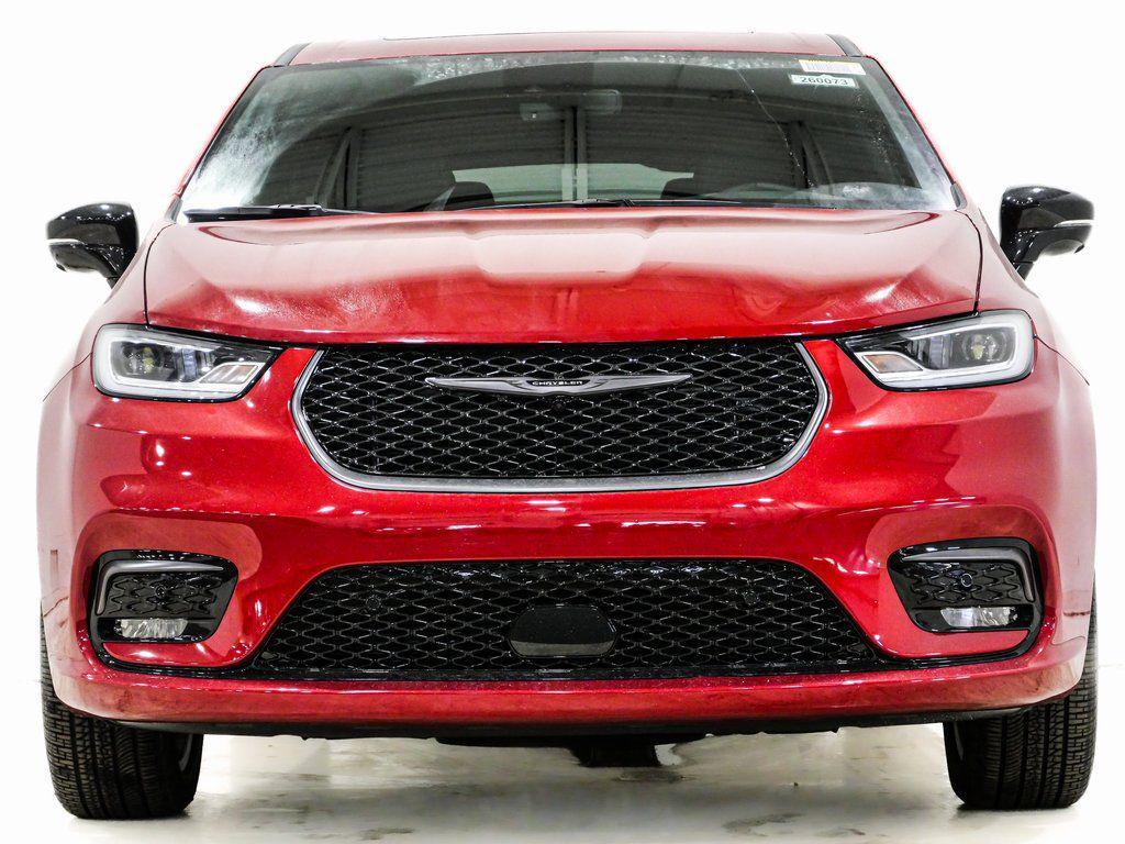 new 2026 Chrysler Pacifica car, priced at $45,650
