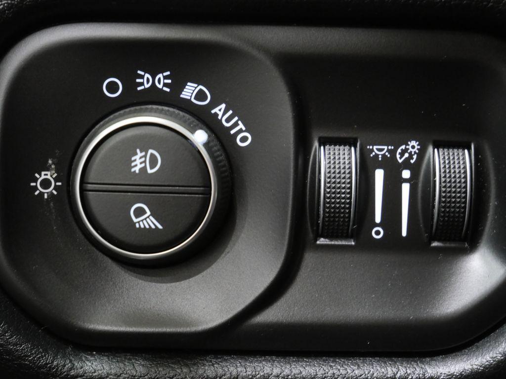 used 2022 Ram 1500 car, priced at $36,912