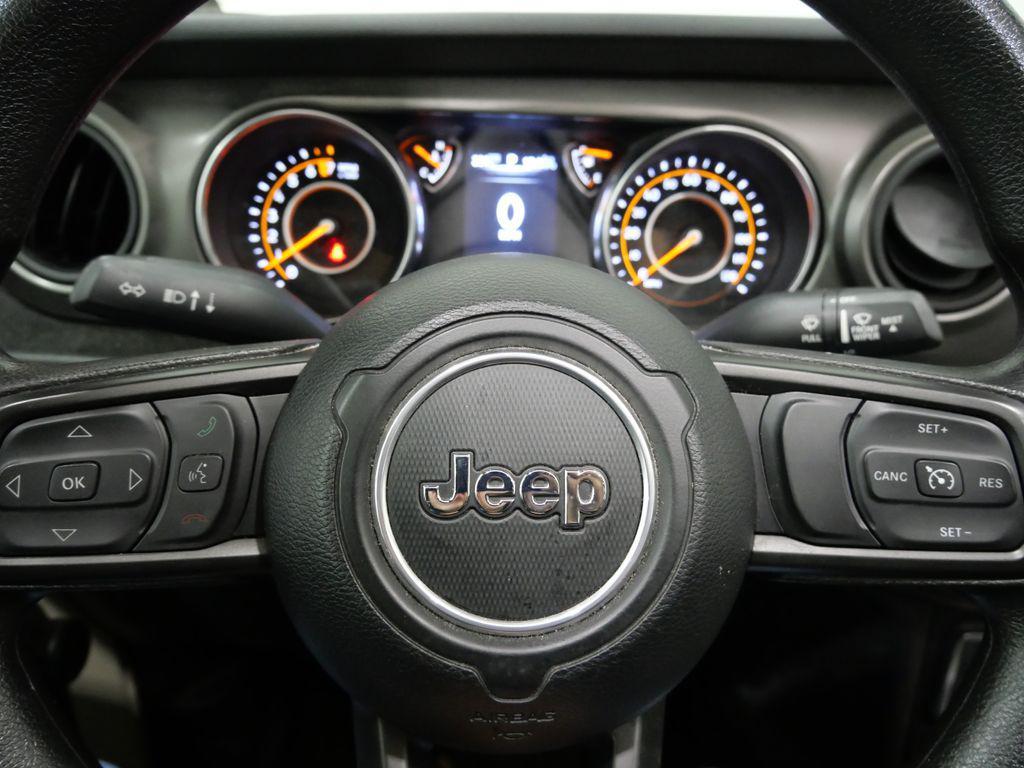 used 2022 Jeep Wrangler Unlimited car, priced at $27,912