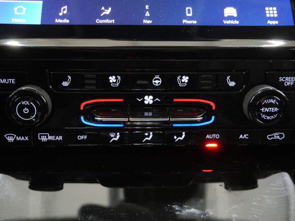 used 2023 Jeep Grand Cherokee L car, priced at $32,912
