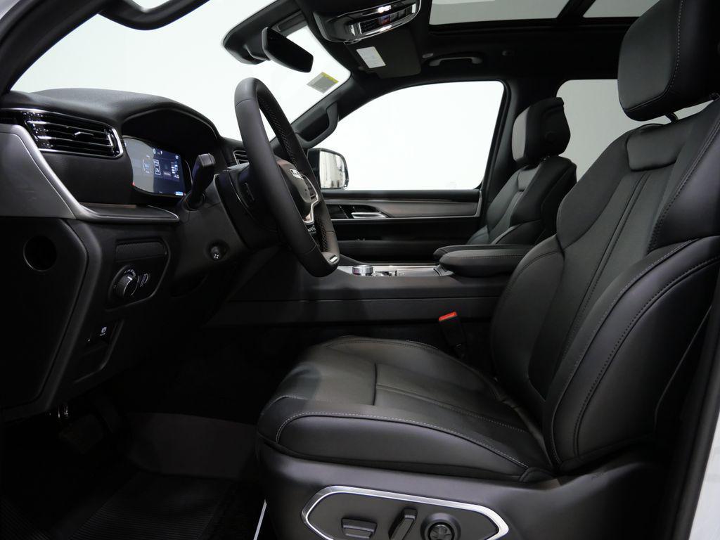 new 2026 Jeep Grand Wagoneer car, priced at $68,703
