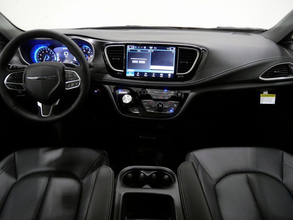 new 2026 Chrysler Pacifica car, priced at $45,088