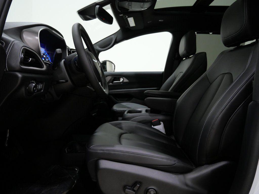 new 2026 Chrysler Pacifica car, priced at $45,155