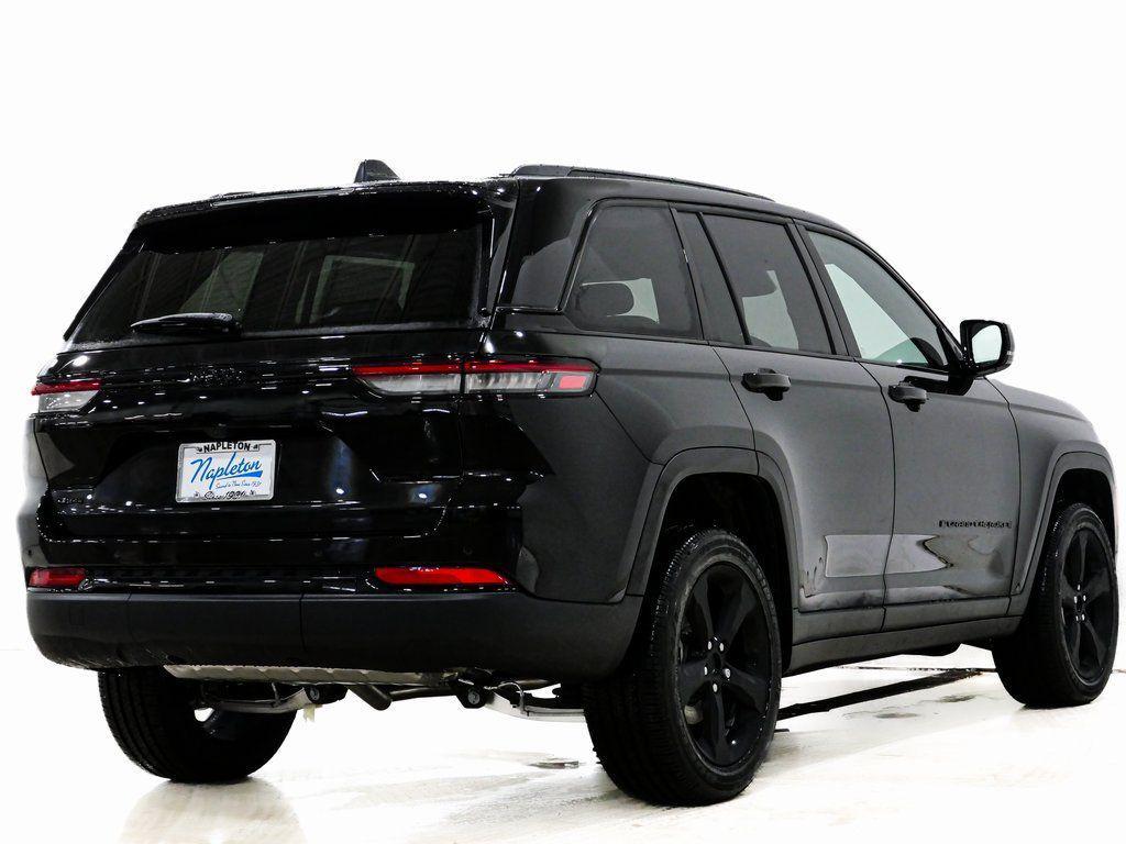 new 2025 Jeep Grand Cherokee car, priced at $40,946