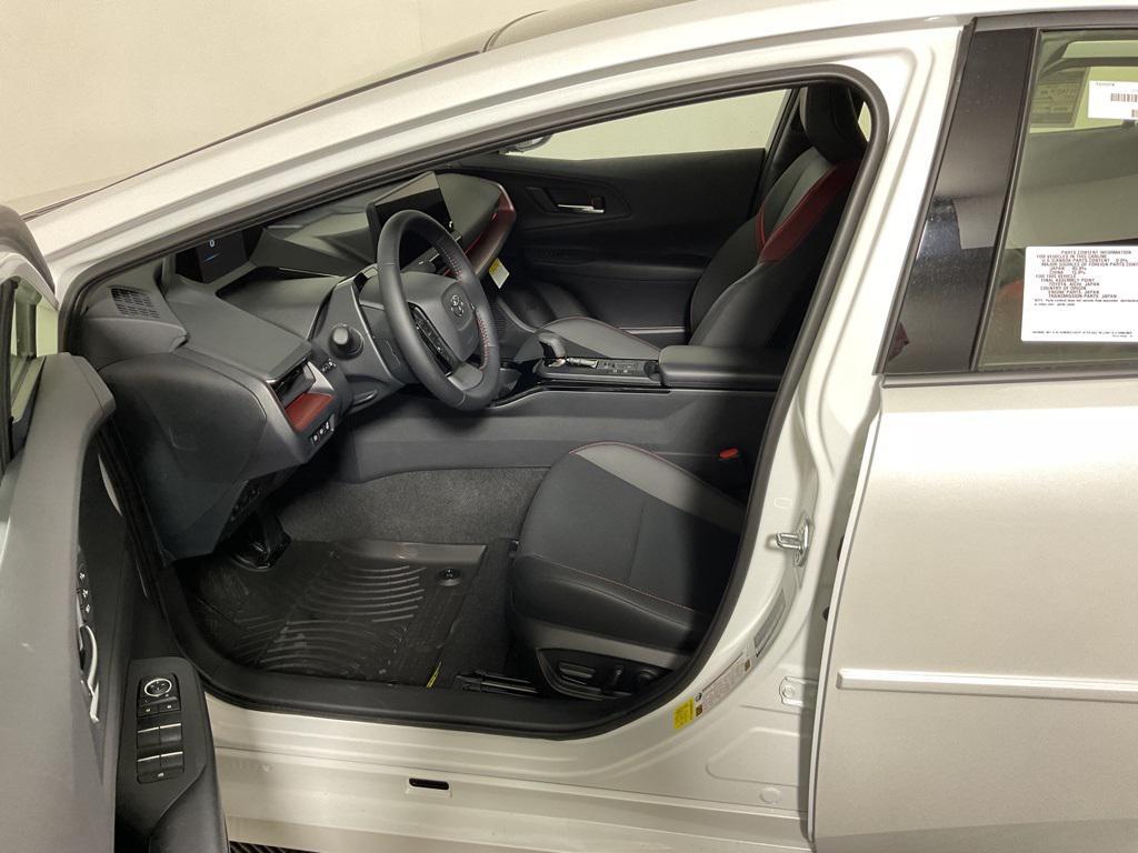 new 2025 Toyota Prius Plug-In Hybrid car, priced at $44,500