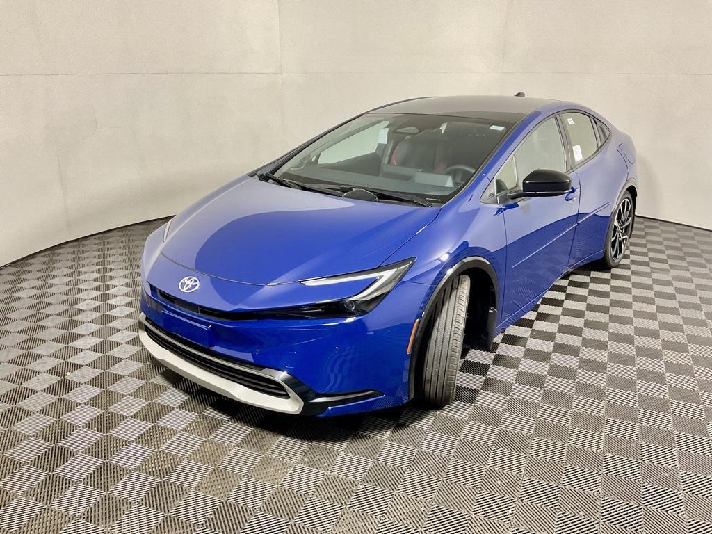 new 2025 Toyota Prius Plug-In Hybrid car, priced at $43,250