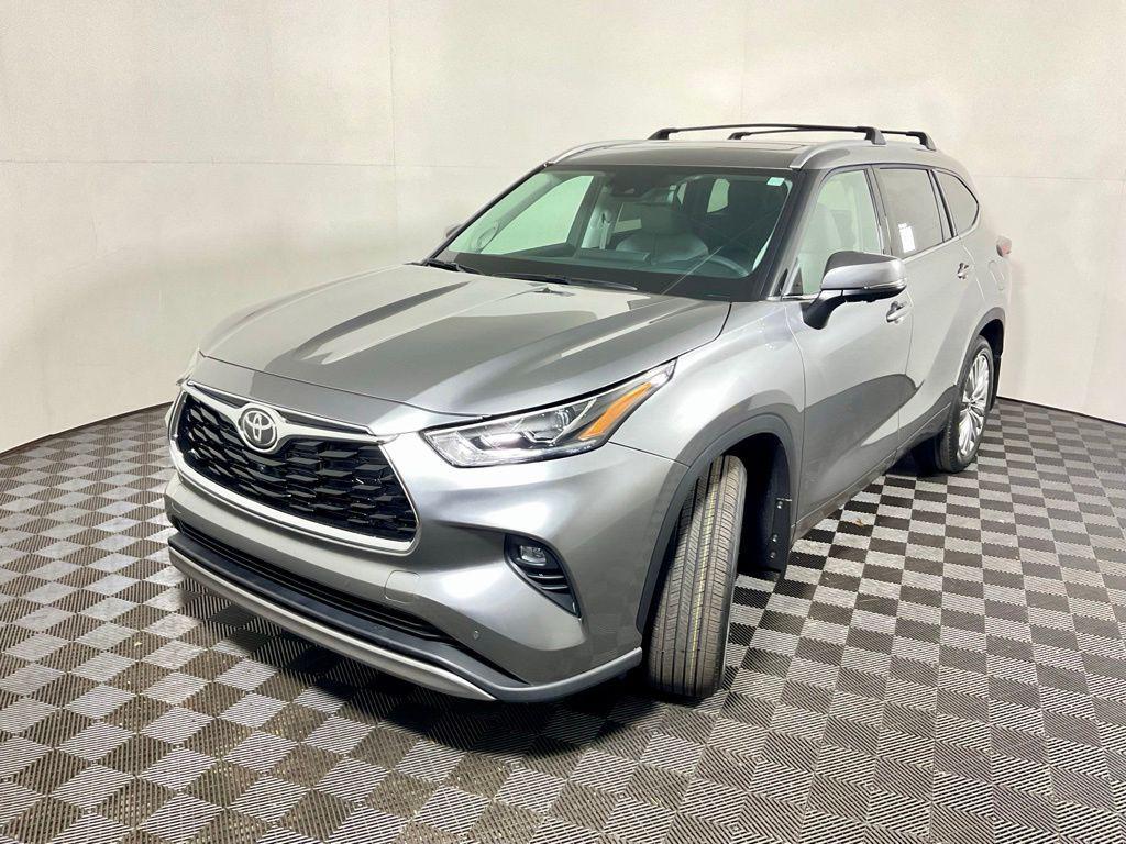 new 2026 Toyota Highlander car, priced at $57,471