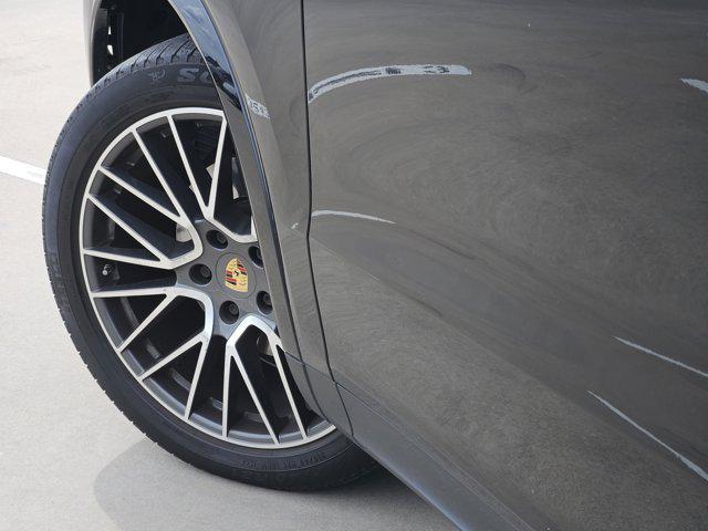 used 2020 Porsche Cayenne car