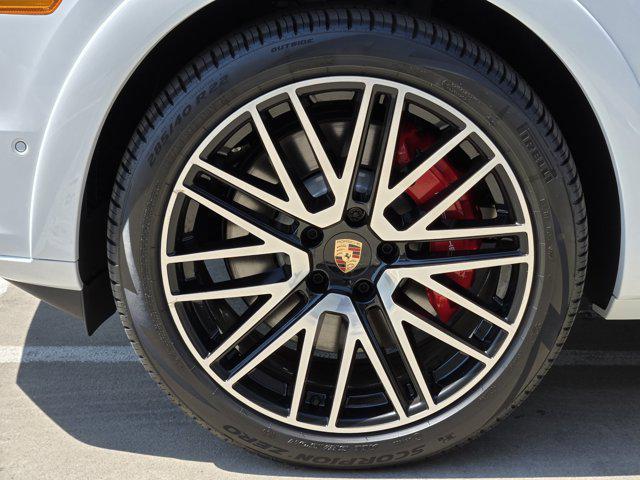 new 2025 Porsche Cayenne car, priced at $143,585