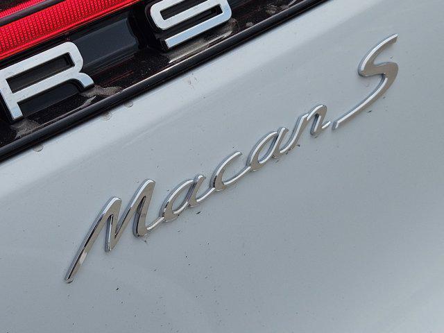 new 2025 Porsche Macan car, priced at $95,585