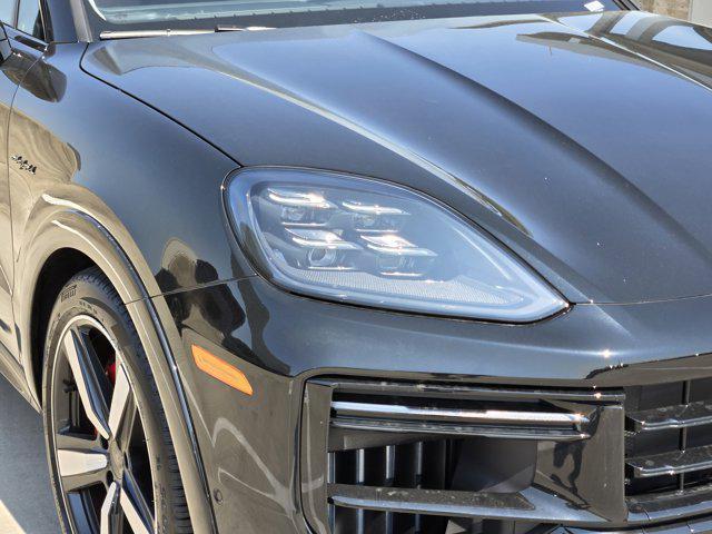 new 2025 Porsche Cayenne car, priced at $192,915