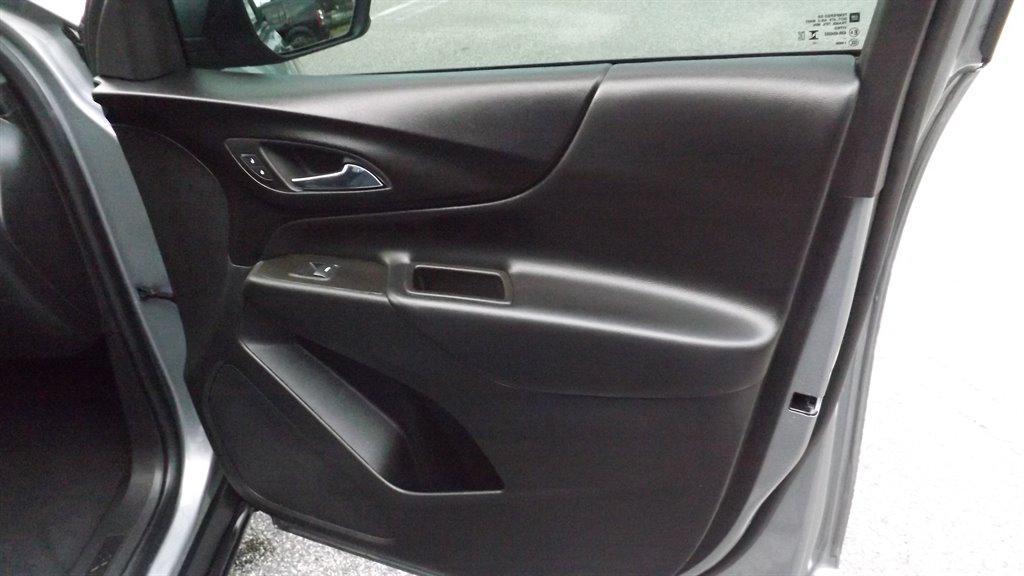 used 2024 Chevrolet Equinox car, priced at $25,995