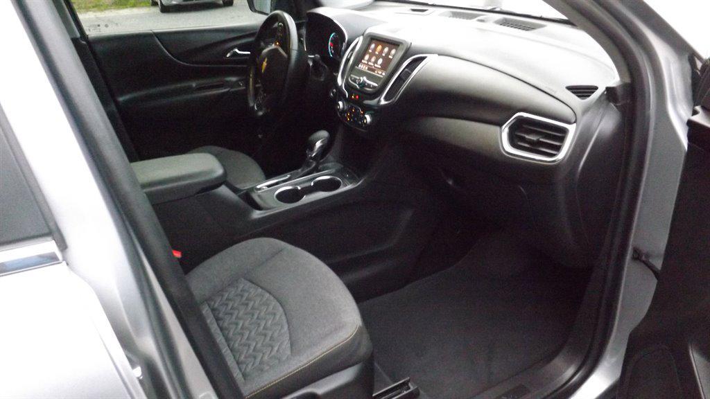 used 2024 Chevrolet Equinox car, priced at $25,995