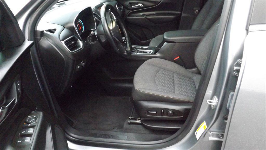 used 2024 Chevrolet Equinox car, priced at $25,995