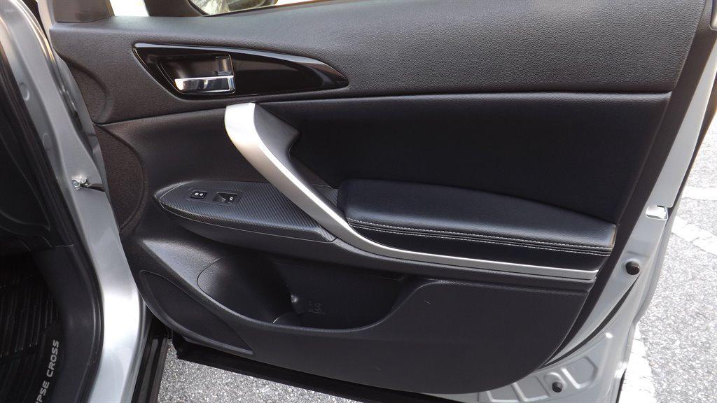 used 2024 Mitsubishi Eclipse Cross car, priced at $24,995