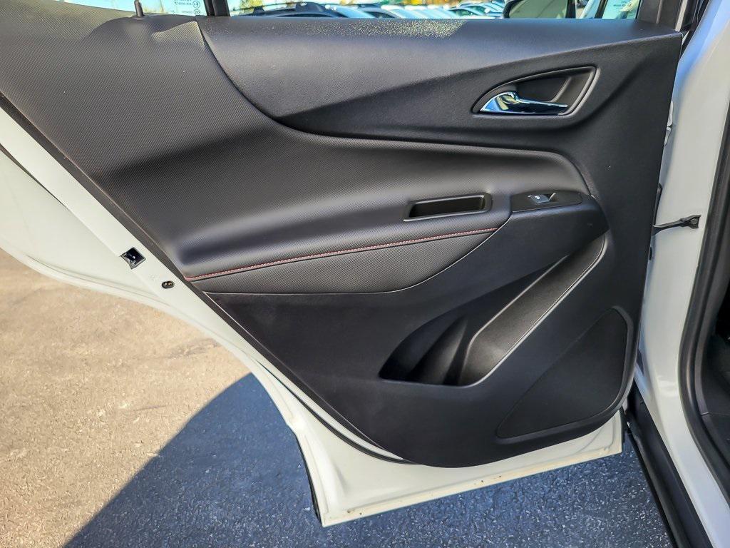 used 2024 Chevrolet Equinox car, priced at $26,989