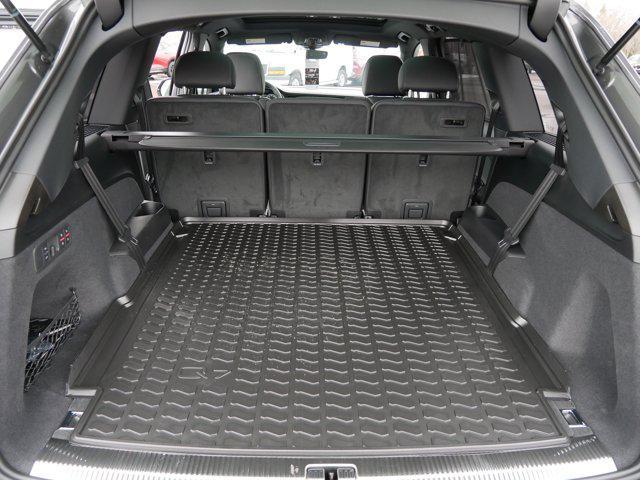 new 2026 Audi Q7 car, priced at $75,410