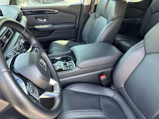 used 2023 Honda Pilot car, priced at $33,300