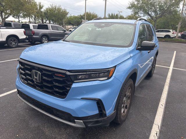 used 2023 Honda Pilot car, priced at $38,900
