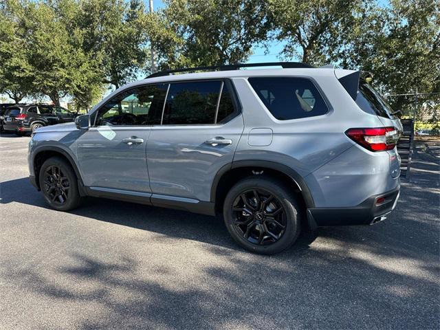 new 2025 Honda Pilot car, priced at $48,018