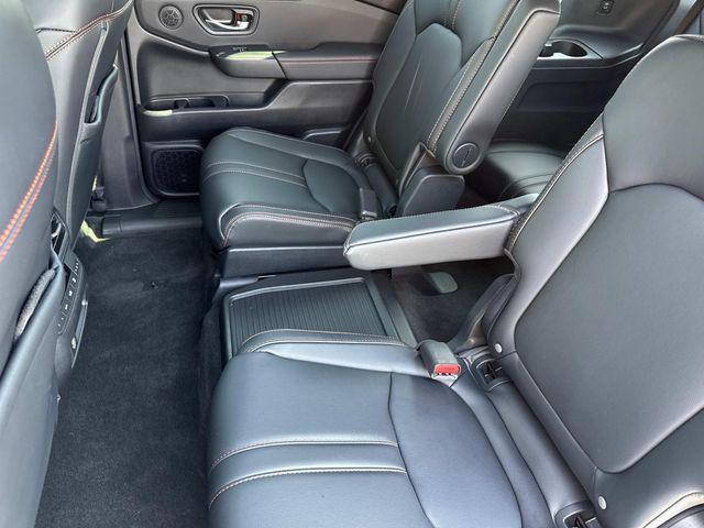 used 2025 Honda Pilot car, priced at $45,500