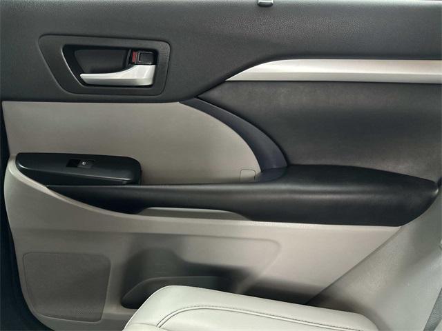used 2019 Toyota Highlander car, priced at $20,500