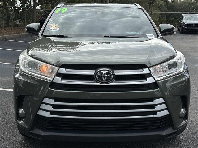 used 2019 Toyota Highlander car, priced at $20,500