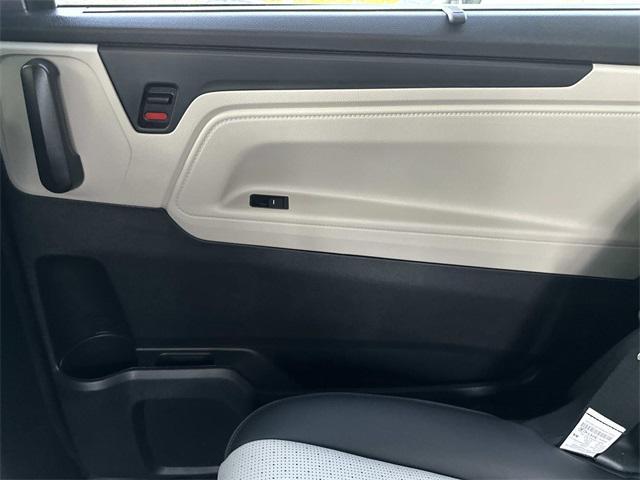 new 2026 Honda Odyssey car, priced at $50,218