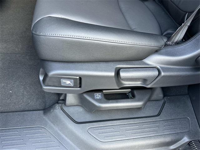 new 2026 Honda Odyssey car, priced at $42,444