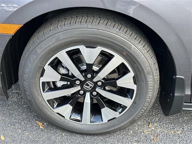 new 2026 Honda Odyssey car, priced at $42,444