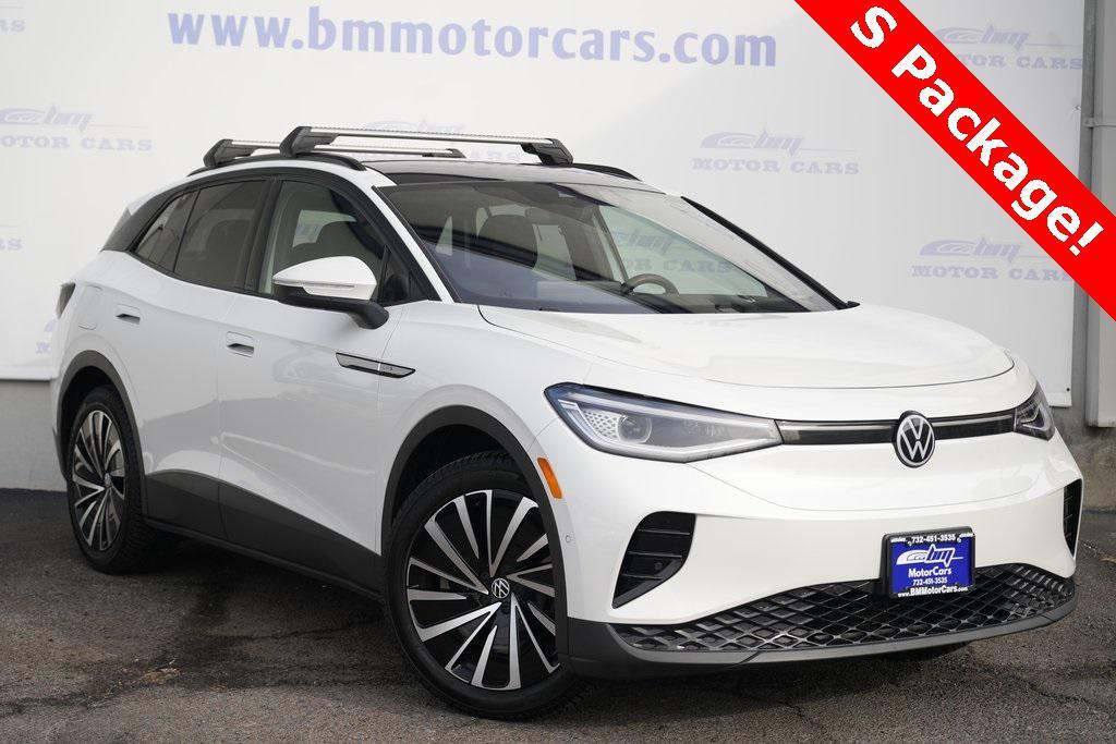 used 2024 Volkswagen ID.4 car, priced at $18,700