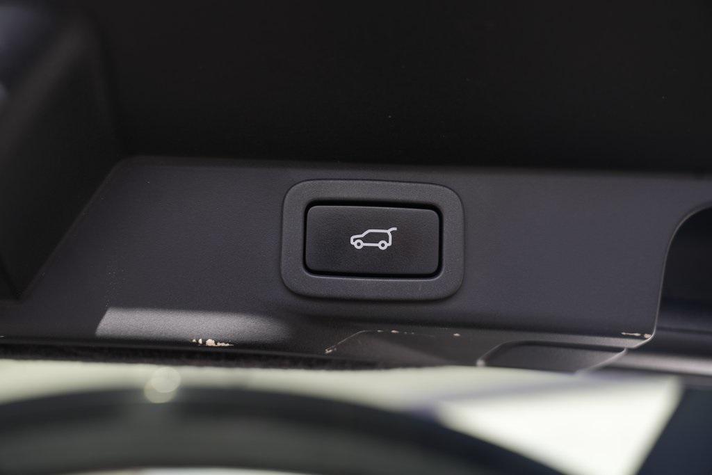 used 2020 Land Rover Range Rover Sport car, priced at $27,900