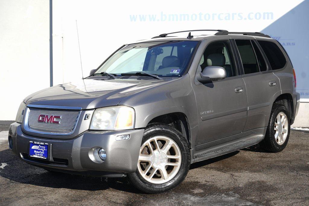 used 2009 GMC Envoy car, priced at $6,900
