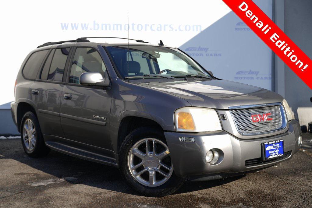 used 2009 GMC Envoy car, priced at $6,900