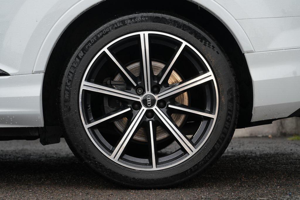 used 2020 Audi SQ7 car, priced at $38,900