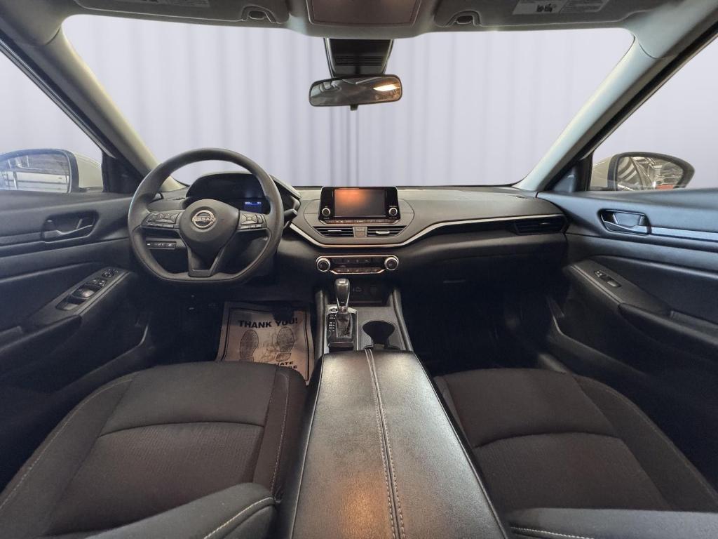 used 2023 Nissan Altima car, priced at $21,587