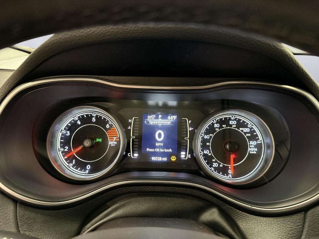 used 2021 Jeep Cherokee car, priced at $18,989