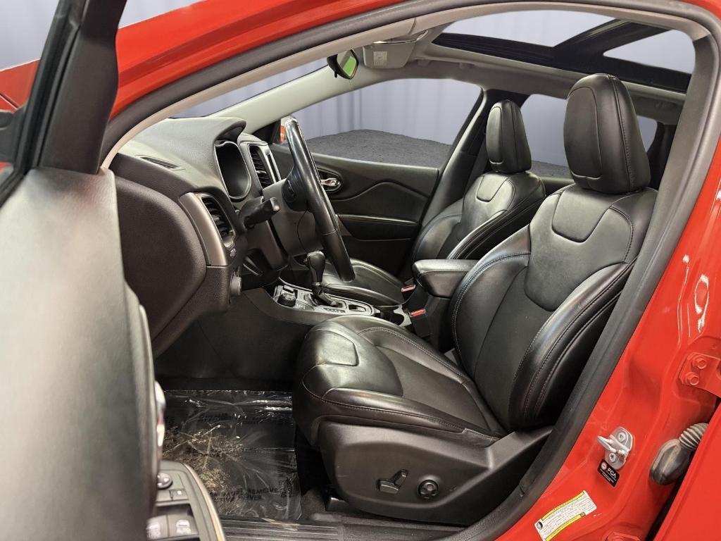 used 2021 Jeep Cherokee car, priced at $18,989