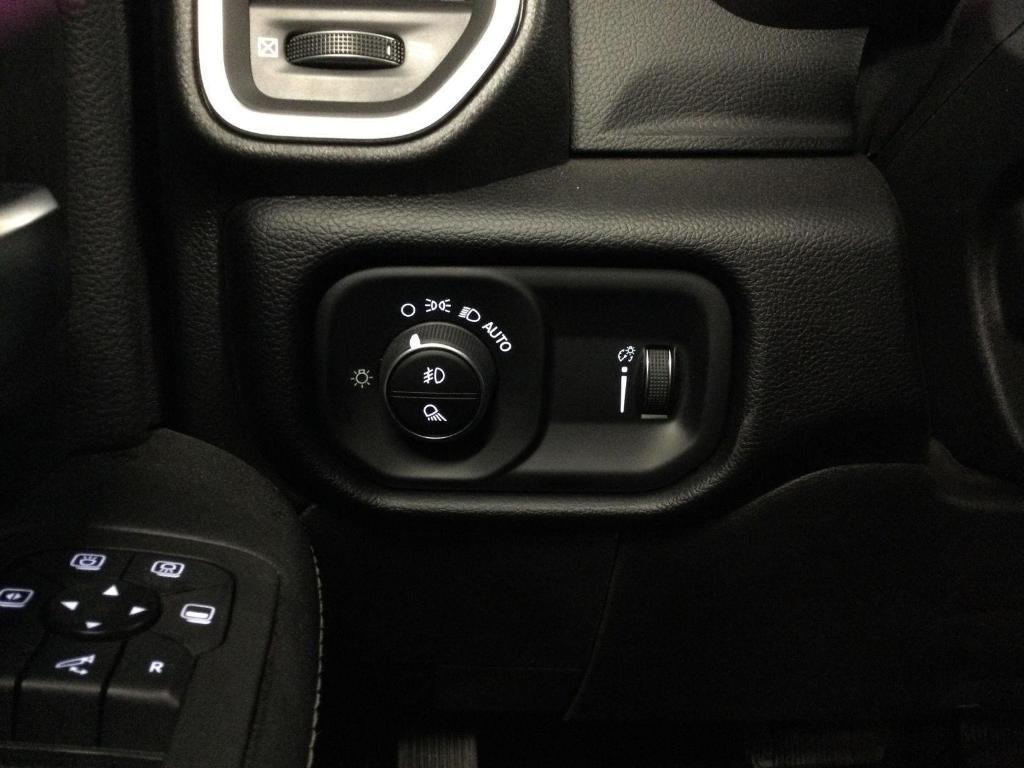 new 2025 Ram 2500 car