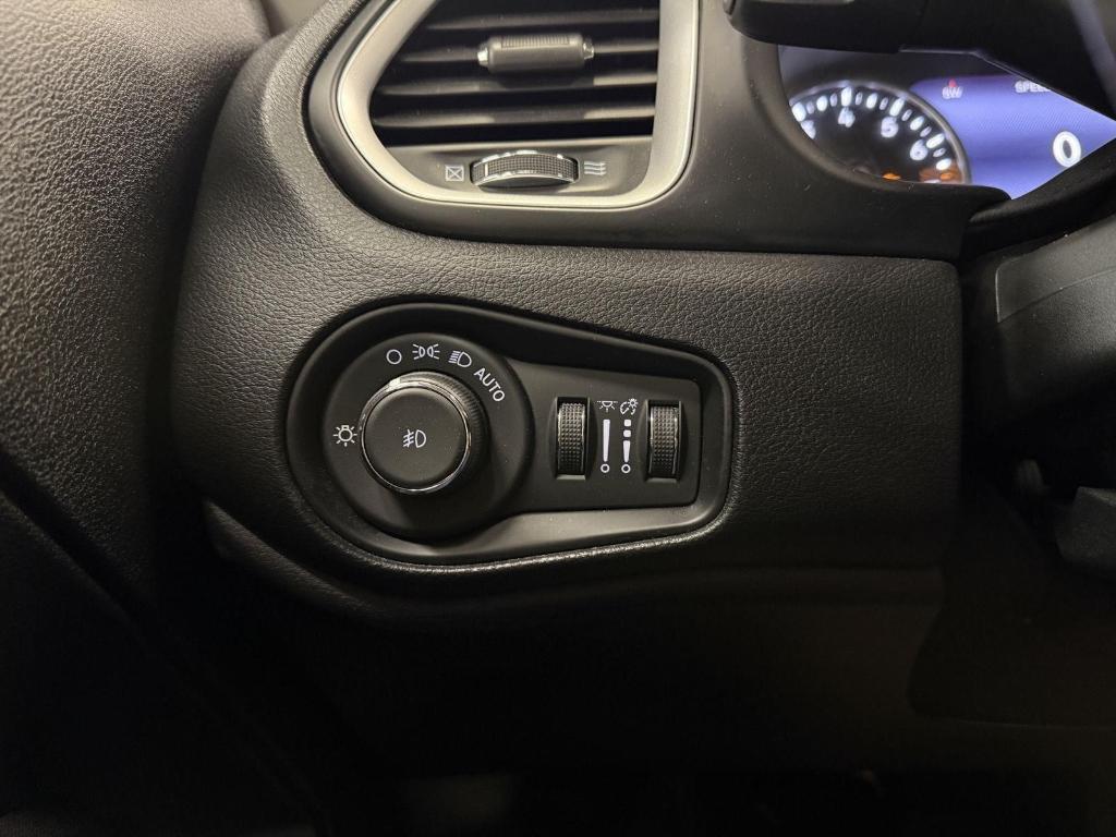 used 2021 Jeep Renegade car, priced at $19,787