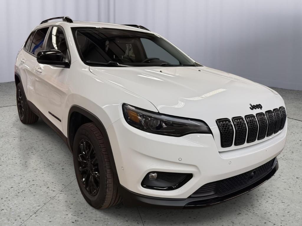 used 2023 Jeep Cherokee car, priced at $20,987